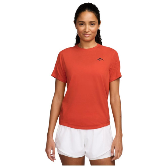 Nike Γυναικεία κοντομάνικη μπλούζα Trail Dri-FIT Running Tee Nike Γυναικεία κοντομάνικη μπλούζα Trail Dri-FIT Running Tee